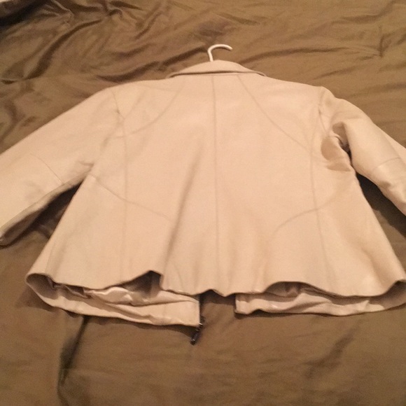 Leather jacket - Picture 5 of 5